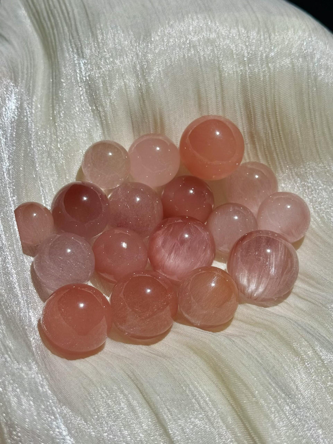 Rabbit Hair Quartz Complete Guide: How Six Colors of Venus Hair Stone Differ｜SOULUCKY