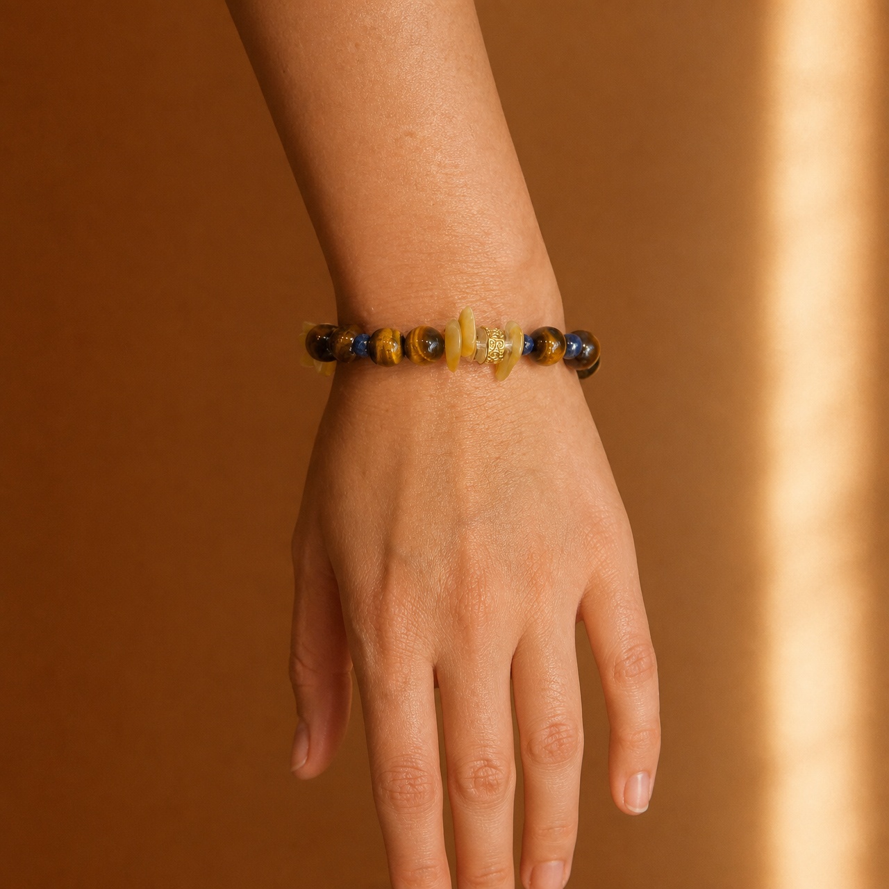 Metal｜Golden Legacy Amber Bracelet